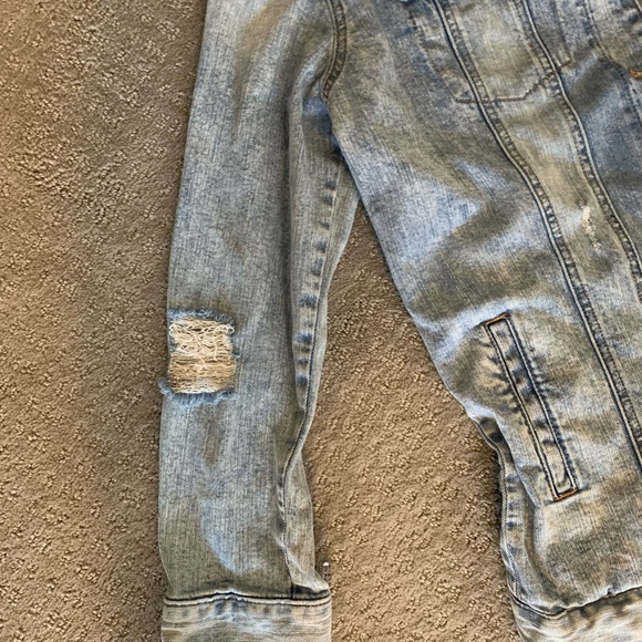 Express Jean Jacket - Picture 2 of 4